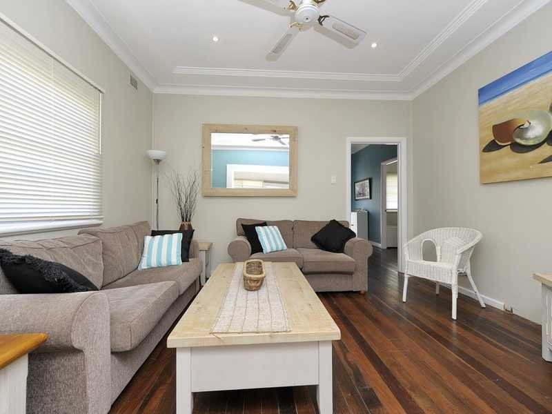 14 Tomaree Road, Shoal Bay NSW 2315