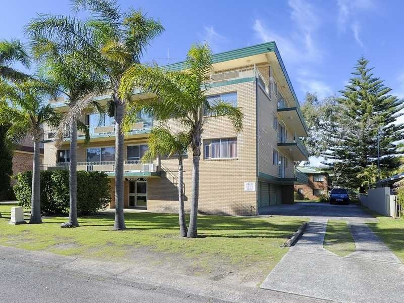 Unit 8/4 Weatherly Close, Nelson Bay NSW 2315