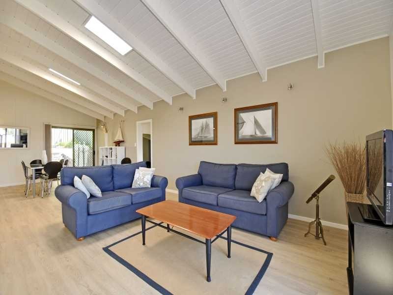 26 Lentara Street, Fingal Bay NSW 2315