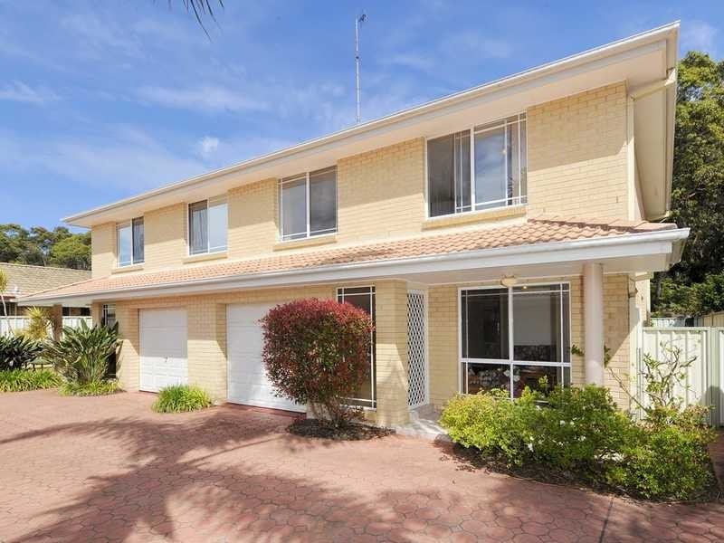 4/2 Creswell Place, Fingal Bay NSW 2315