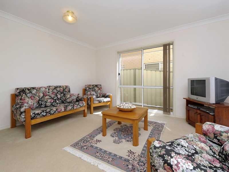 4/2 Creswell Place, Fingal Bay NSW 2315