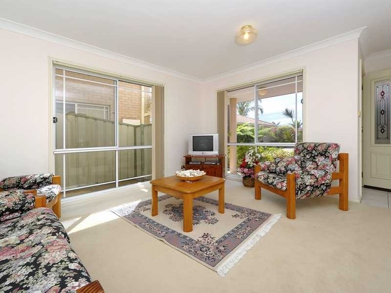 4/2 Creswell Place, Fingal Bay NSW 2315