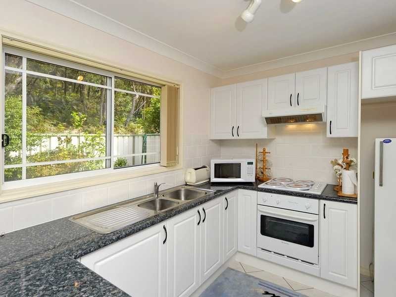 4/2 Creswell Place, Fingal Bay NSW 2315