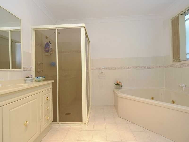 4/2 Creswell Place, Fingal Bay NSW 2315