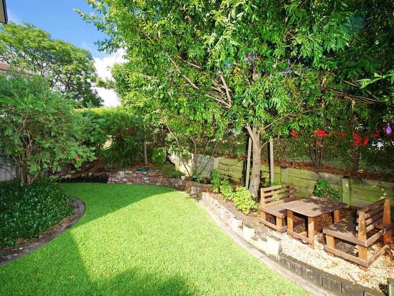 Villa/4/11 Dalton Street, Nelson Bay NSW 2315