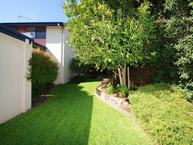 Villa/4/11 Dalton Street, Nelson Bay NSW 2315