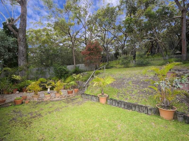 8a Ocean Beach Road, Shoal Bay NSW 2315