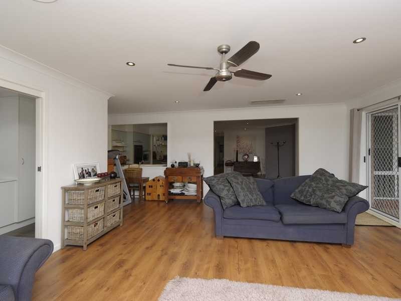 11 Gilchrist Road, Salamander Bay NSW 2317