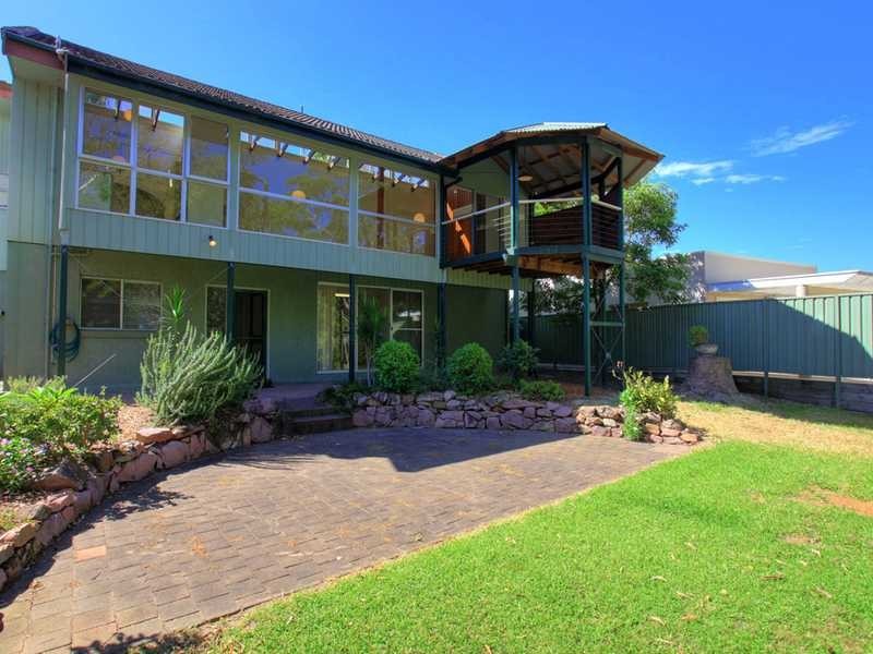 65 Kent Gardens, Soldiers Point NSW 2317