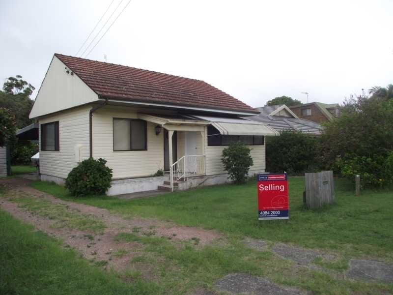 14 Rigney Street, Shoal Bay NSW 2315