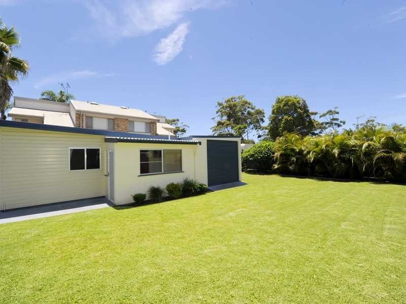 11 Shoal Bay Avenue, Shoal Bay NSW 2315