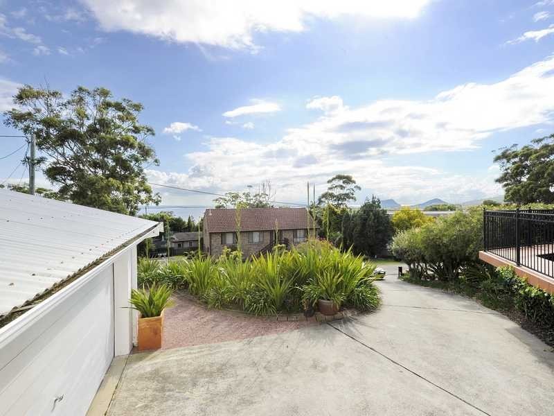 18 Wollomi Avenue, Nelson Bay NSW 2315