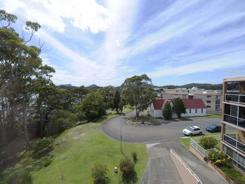 Apartment 13/2 Thurlow Avenue, Nelson Bay NSW 2315