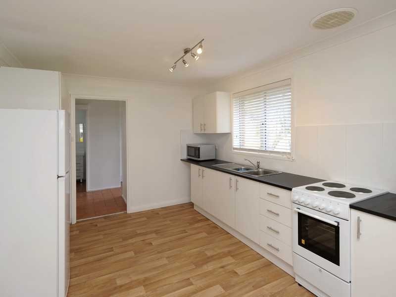 Apartment 2/11 Pacific Avenue, Anna Bay NSW 2316