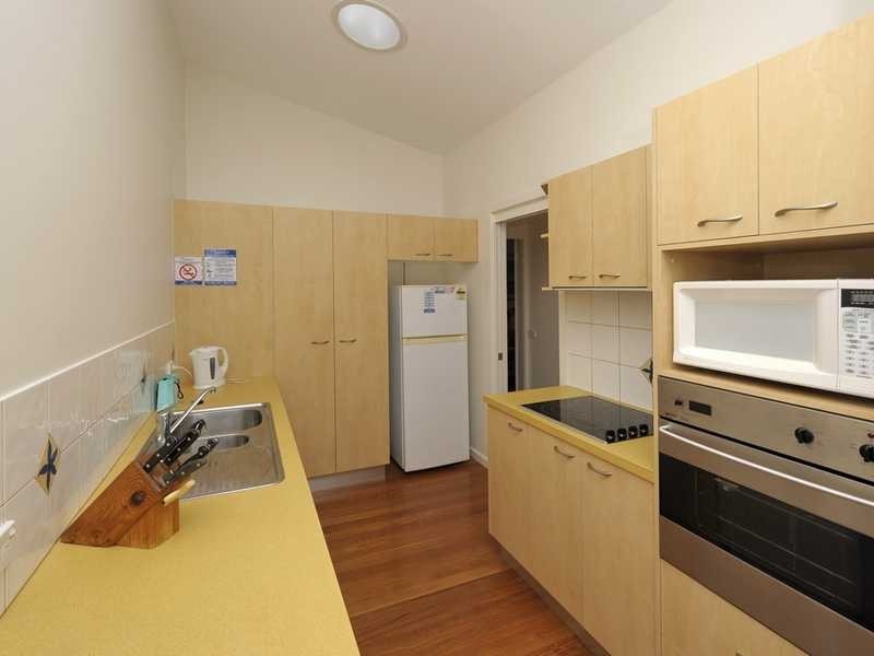 Apartment 2/1a Messines Street, Shoal Bay NSW 2315