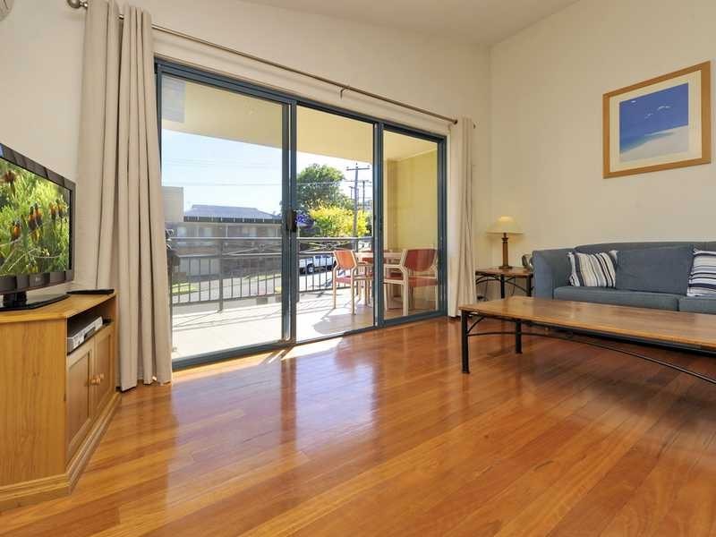 Apartment 2/1a Messines Street, Shoal Bay NSW 2315