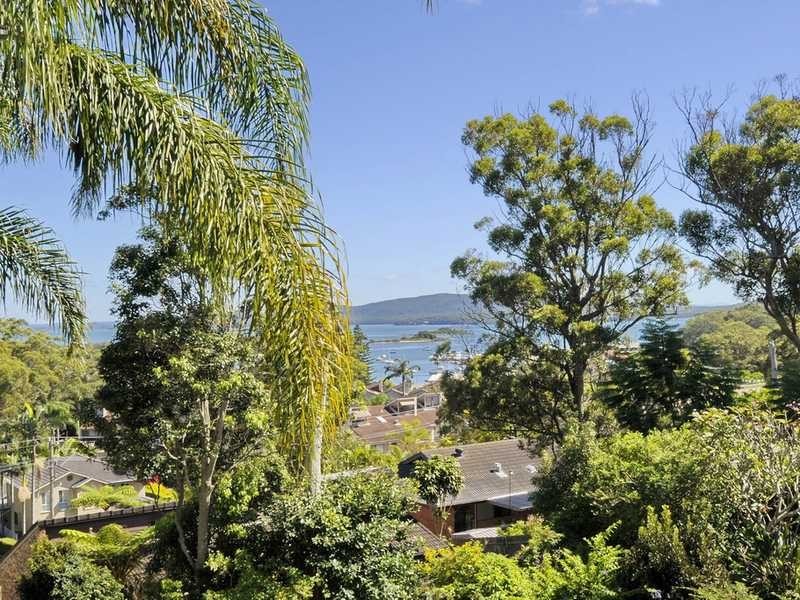 37 Vista Avenue, Soldiers Point NSW 2317