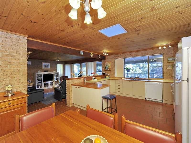 2 Canomii Close, Nelson Bay NSW 2315