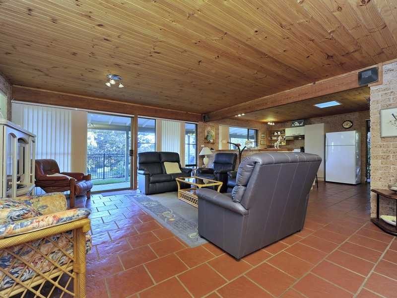 2 Canomii Close, Nelson Bay NSW 2315