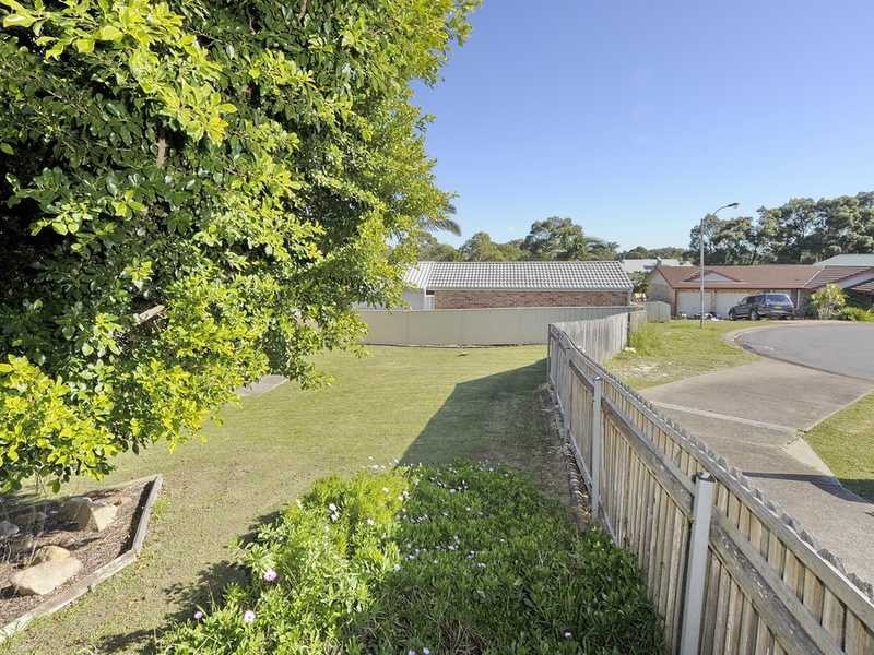 15 Clonmeen Circuit, Anna Bay NSW 2316