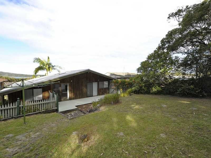 26 Lentara Street, Fingal Bay NSW 2315