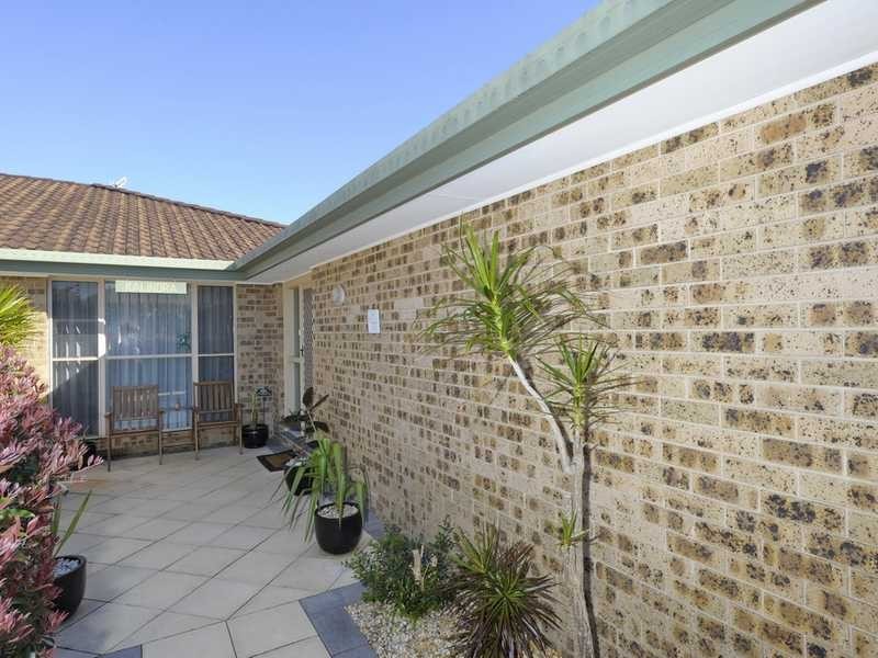 2/24 Yachtsman Crescent, Salamander Bay NSW 2317