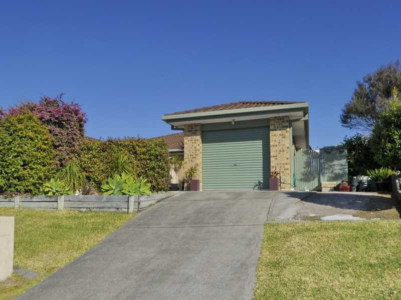 2/24 Yachtsman Crescent, Salamander Bay NSW 2317