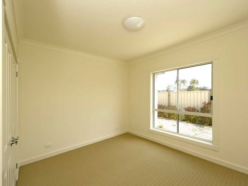 18 Reflections Drive, One Mile NSW 2316