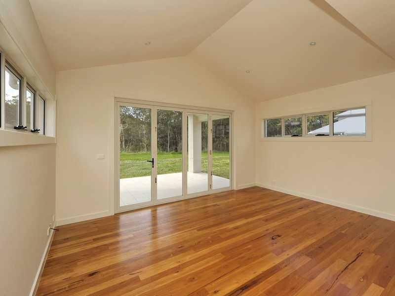 18 Reflections Drive, One Mile NSW 2316