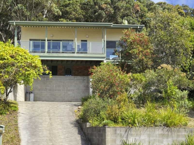 16 Lentara Street, Fingal Bay NSW 2315