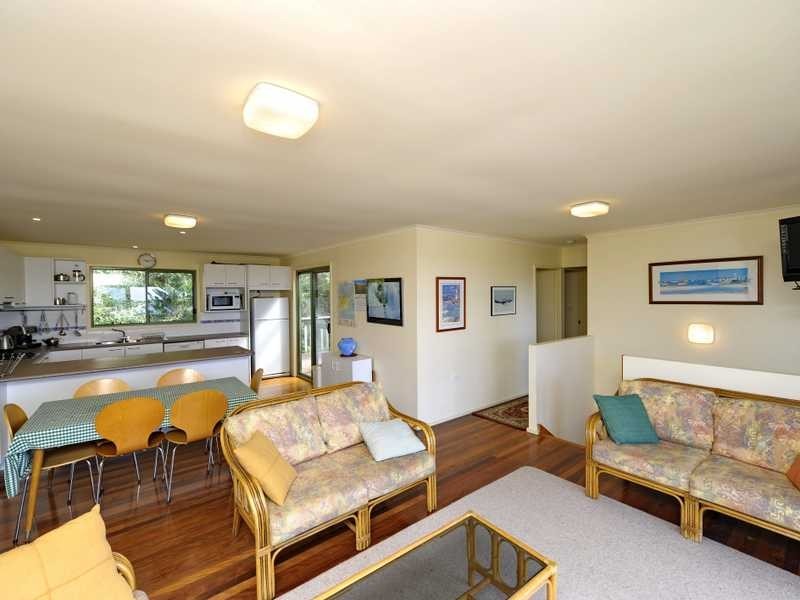 16 Lentara Street, Fingal Bay NSW 2315