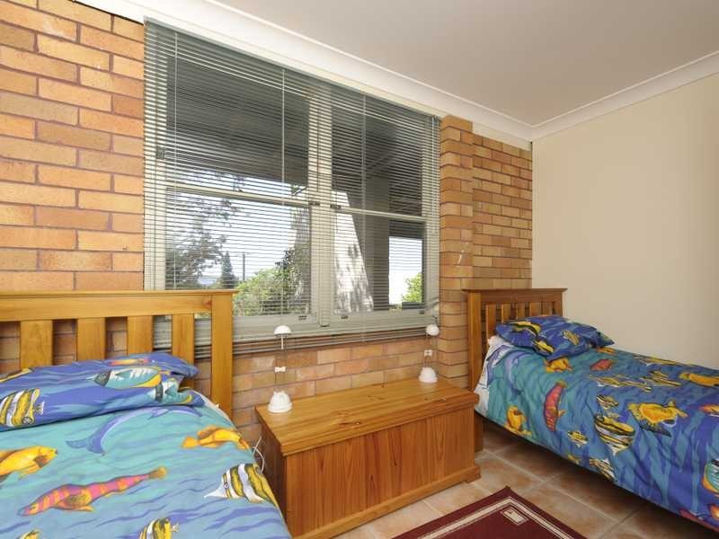 16 Lentara Street, Fingal Bay NSW 2315