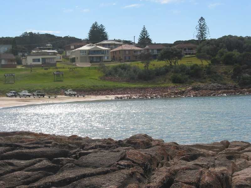 Unit 2/10 Ocean Parade, Boat Harbour NSW 2316
