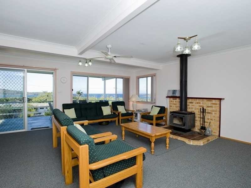 32 Lentara Street, Fingal Bay NSW 2315