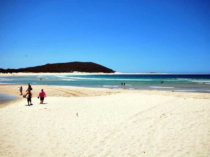 3-10 Boulder Bay Rd, Fingal Bay NSW 2315