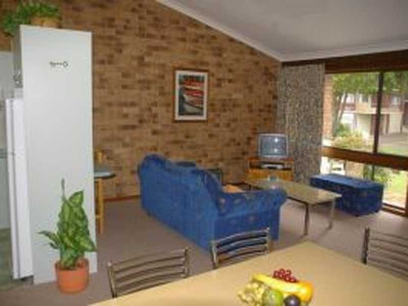Unit 2/11 Gretel Close, Nelson Bay NSW 2315