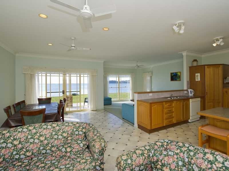 4 Cook Street, Salamander Bay NSW 2317