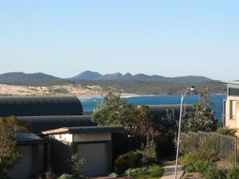 Unit 19/26 One Mile Close, Boat Harbour NSW 2316
