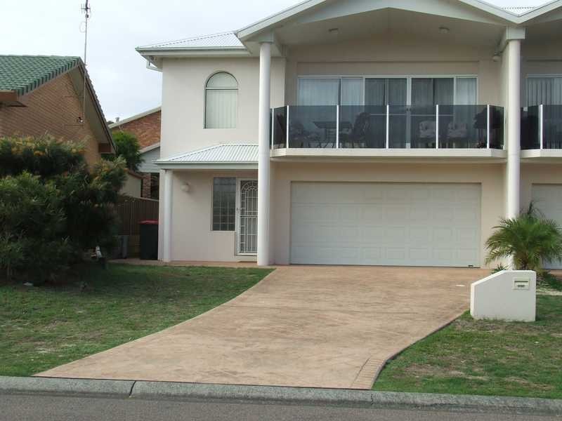 17 Amaroo Street, Fingal Bay NSW 2315