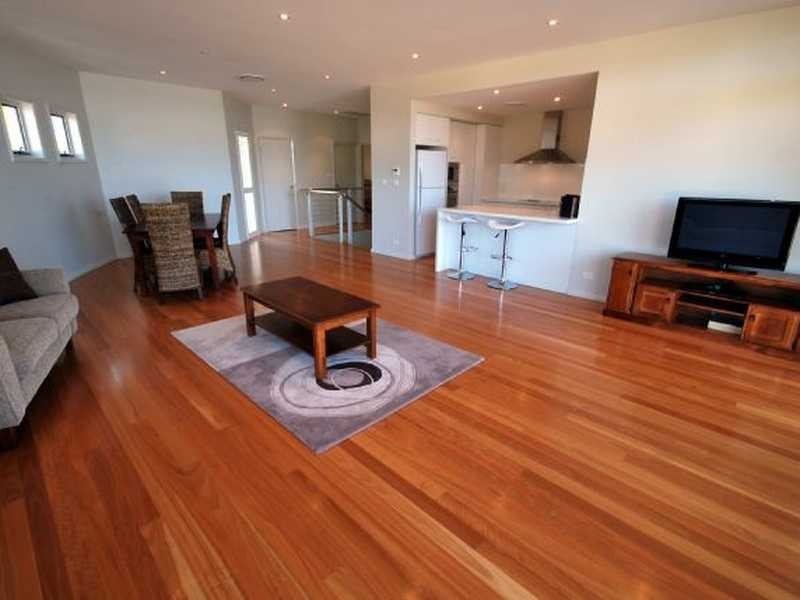 2/2 Boulder Bay Road, Fingal Bay NSW 2315