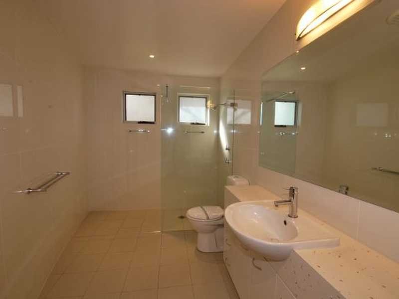 2/2 Boulder Bay Road, Fingal Bay NSW 2315