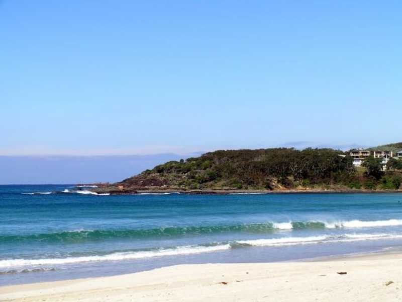 2/2 Boulder Bay Road, Fingal Bay NSW 2315