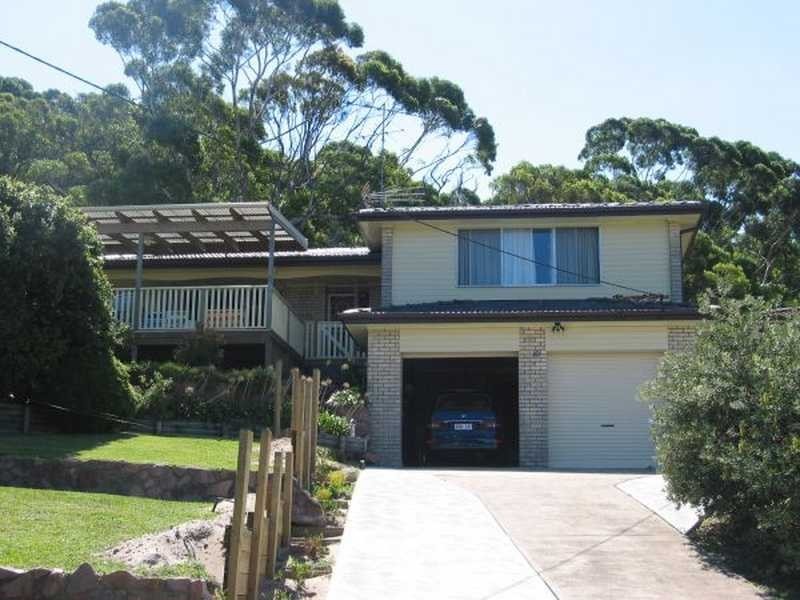 10 Lentara Street, Fingal Bay NSW 2315