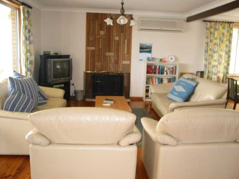 10 Lentara Street, Fingal Bay NSW 2315