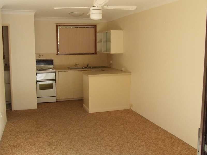 2/3 Leslie Street, Shoal Bay NSW 2315