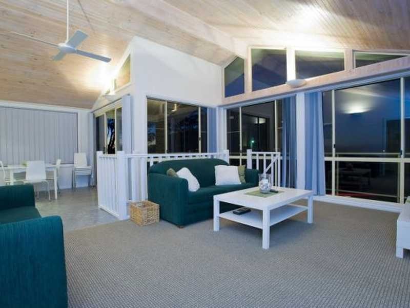 18 Tomaree Road, Shoal Bay NSW 2315