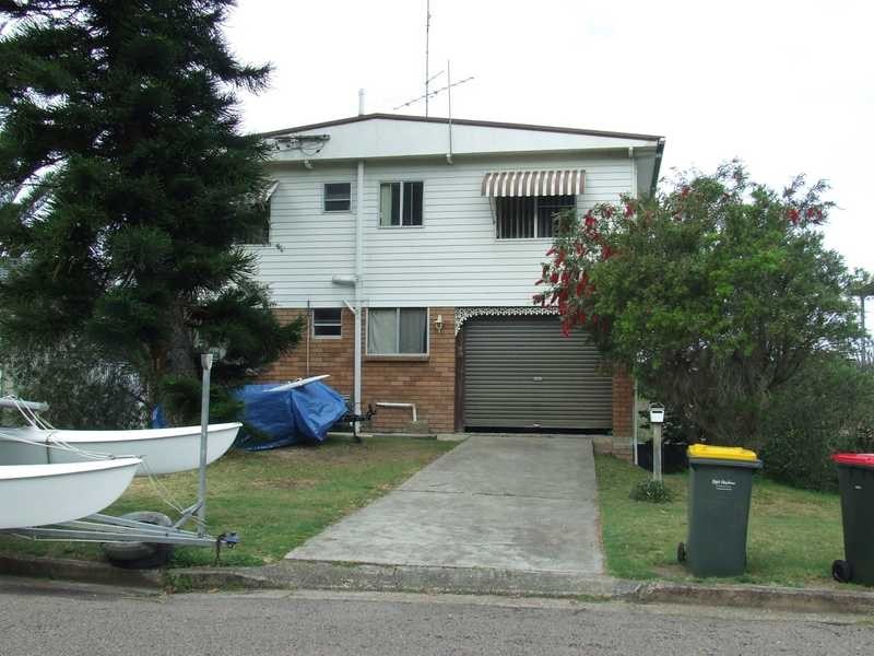 11 Lentara Street, Fingal Bay NSW 2315
