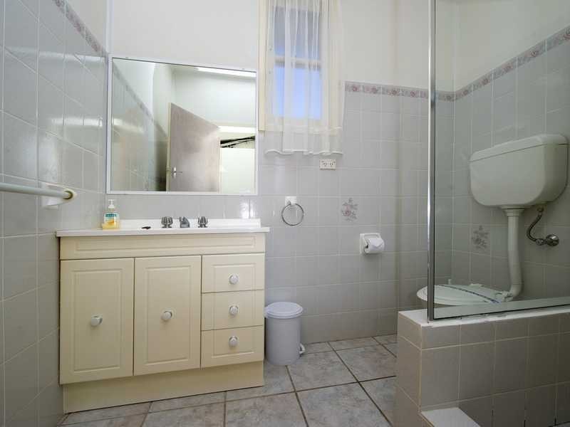 2/18 Messines Street, Shoal Bay NSW 2315