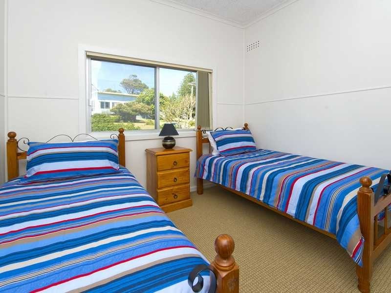 7 Tuna Crescent, Fingal Bay NSW 2315