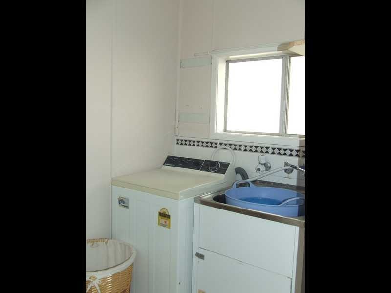 1 Loyd Lane, Shoal Bay NSW 2315